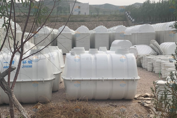 新型三格SMC模壓化糞池較傳統化糞池相比有什么不同？